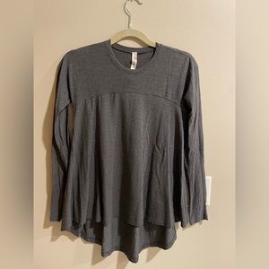 Lululemon flowy gray top